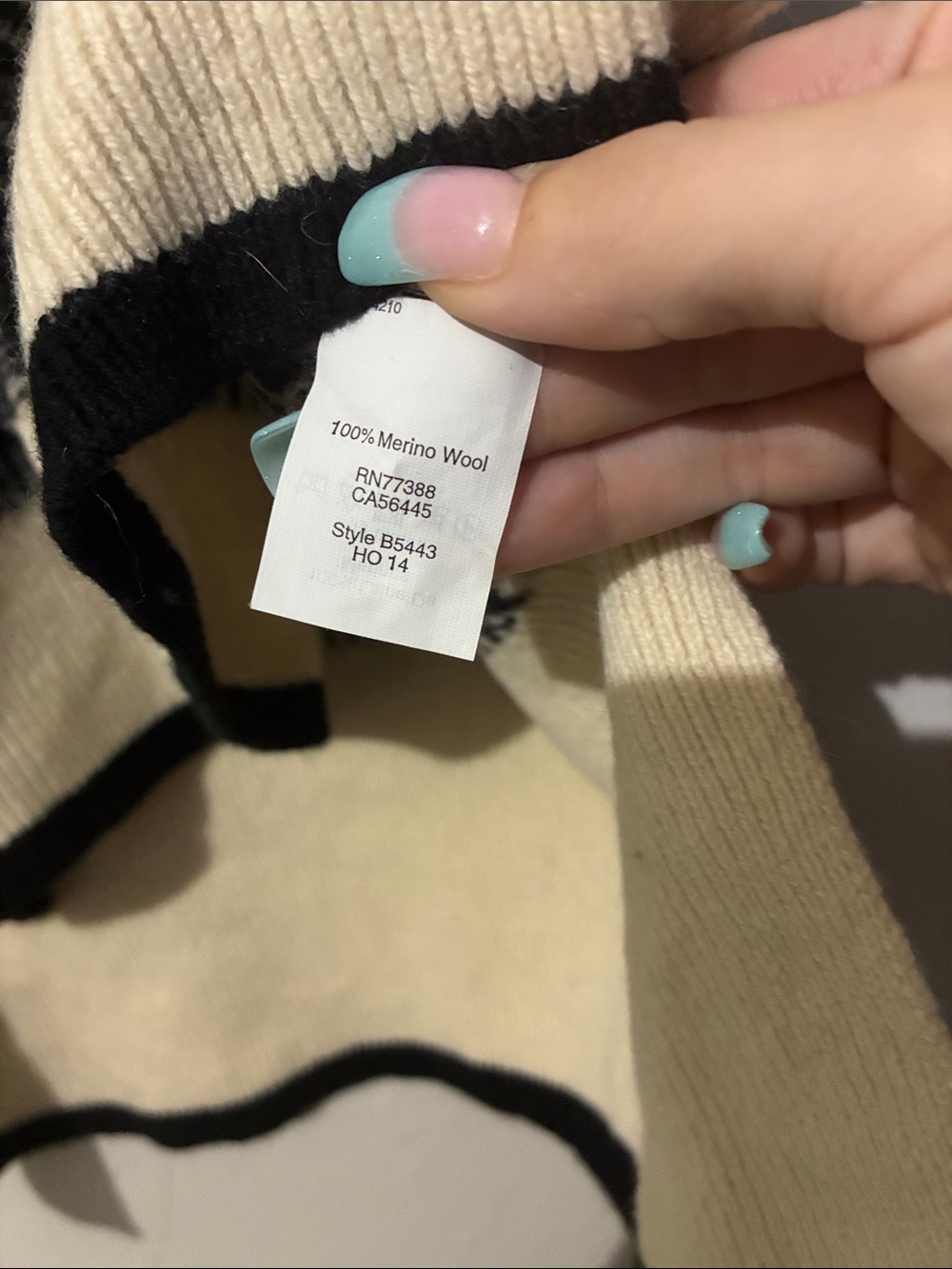 Madewell 100% Merino Wool Argyle Diamond Flip Sweater - Picture 4 of 9